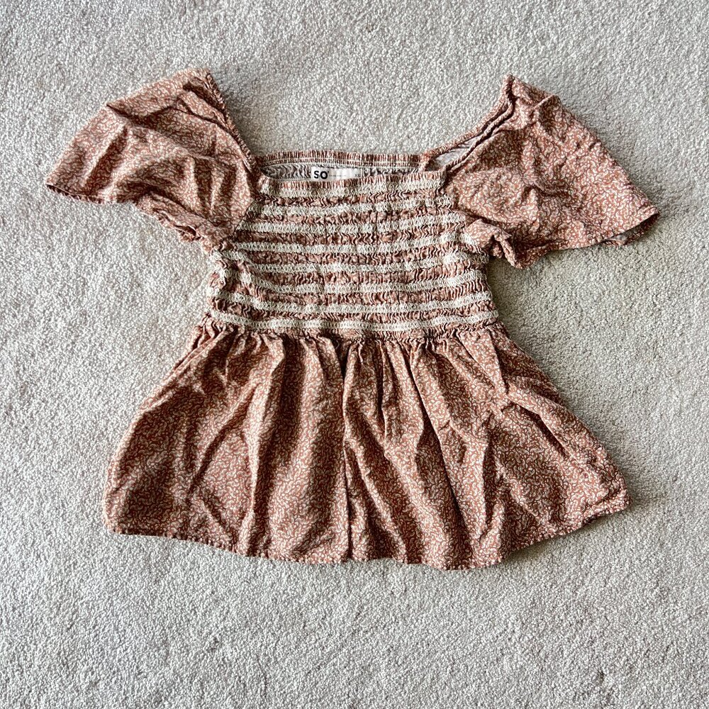 SO Juniors Smocked Short Sleeve Top XS